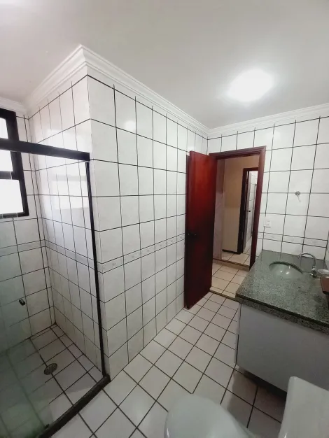 Alugar Apartamento / Padrão em Ribeirão Preto R$ 1.500,00 - Foto 17