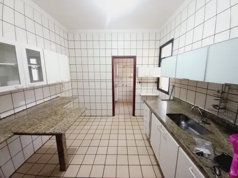 Alugar Apartamento / Padrão em Ribeirão Preto R$ 1.500,00 - Foto 4