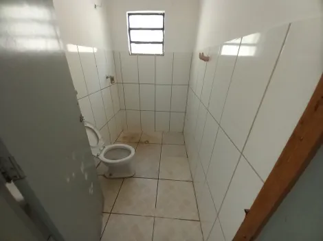 Alugar Casa / Padrão em Ribeirão Preto R$ 1.000,00 - Foto 3