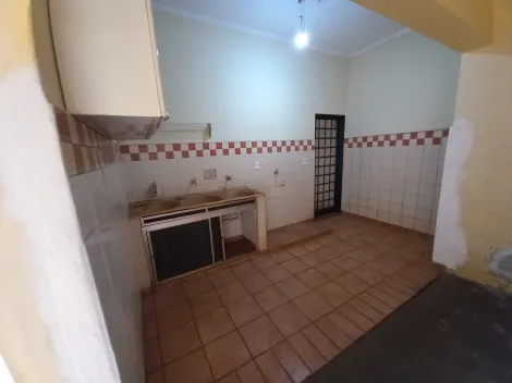 Alugar Casa / Padrão em Ribeirão Preto R$ 2.000,00 - Foto 4