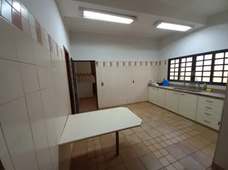 Alugar Casa / Padrão em Ribeirão Preto R$ 2.000,00 - Foto 5