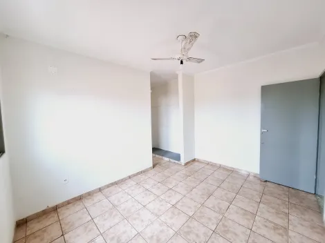 Alugar Casa / Padrão em Ribeirão Preto R$ 1.200,00 - Foto 8