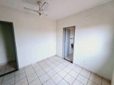 Alugar Casa / Padrão em Ribeirão Preto R$ 1.200,00 - Foto 12