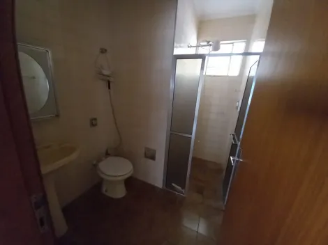 Alugar Apartamento / Padrão em Ribeirão Preto R$ 1.800,00 - Foto 12