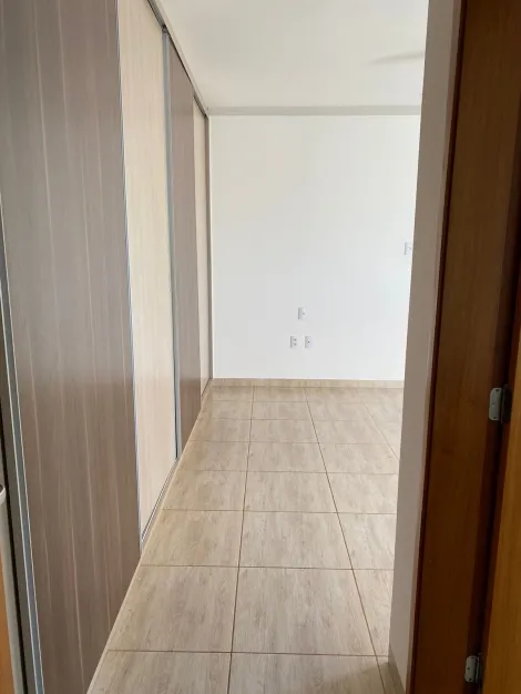 Alugar Apartamento / Padrão em Ribeirão Preto R$ 3.800,00 - Foto 11