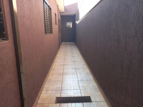 Alugar Casa / Padrão em Ribeirão Preto R$ 1.300,00 - Foto 15