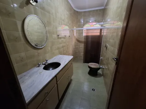 Alugar Casa / Padrão em Ribeirão Preto R$ 2.300,00 - Foto 9