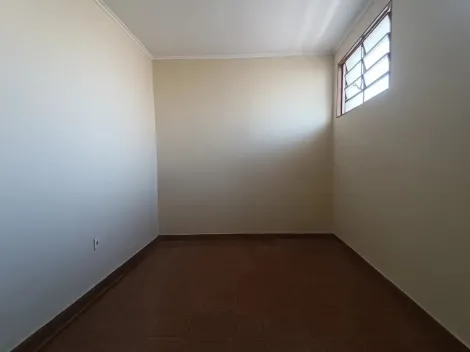 Alugar Casa / Padrão em Ribeirão Preto R$ 1.500,00 - Foto 16