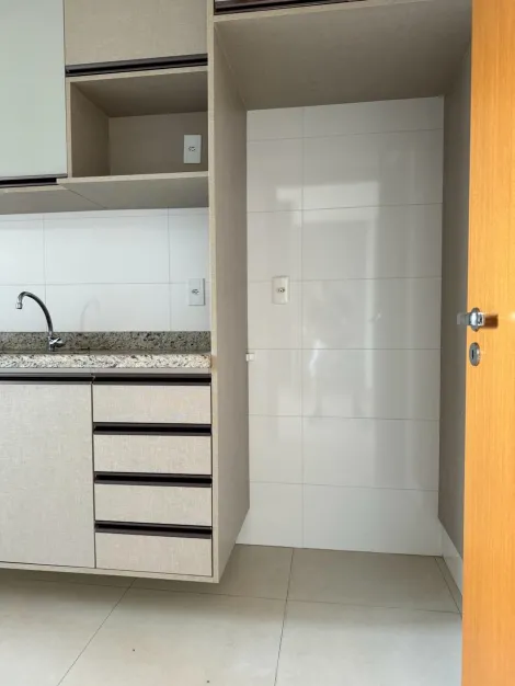 Alugar Apartamento / Padrão em Ribeirão Preto R$ 3.700,00 - Foto 5