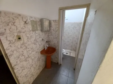 Alugar Casa / Padrão em Ribeirão Preto R$ 550,00 - Foto 5