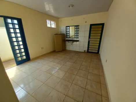 Casa / Padrão em Ribeirão Preto Alugar por R$550,00