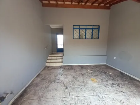 Casa / Padrão em Ribeirão Preto Alugar por R$900,00