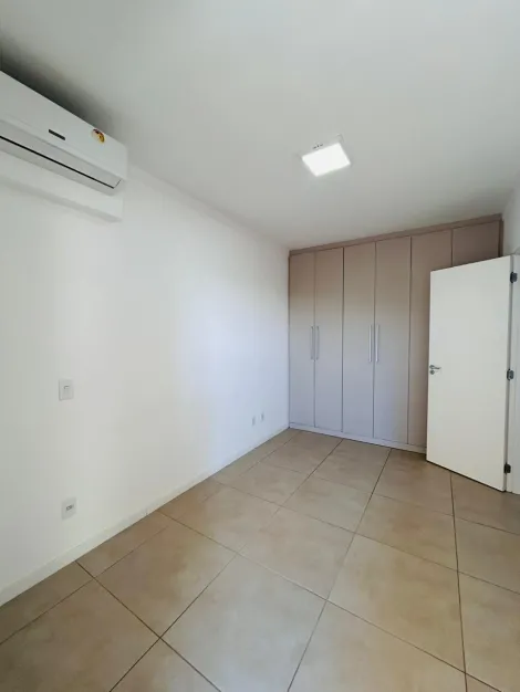 Alugar Apartamento / Padrão em Ribeirão Preto R$ 1.800,00 - Foto 11