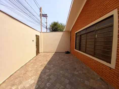 Alugar Casa / Padrão em Ribeirão Preto R$ 2.800,00 - Foto 2