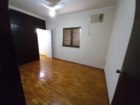 Alugar Casa / Padrão em Ribeirão Preto R$ 2.800,00 - Foto 10