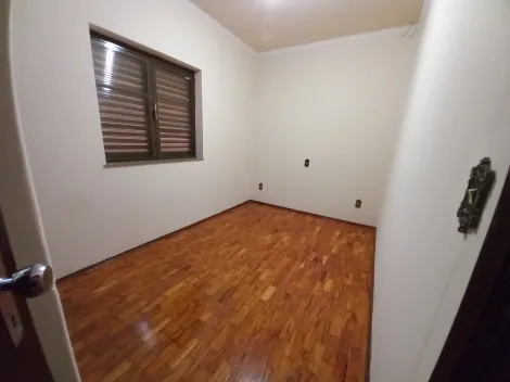 Alugar Casa / Padrão em Ribeirão Preto R$ 2.800,00 - Foto 11