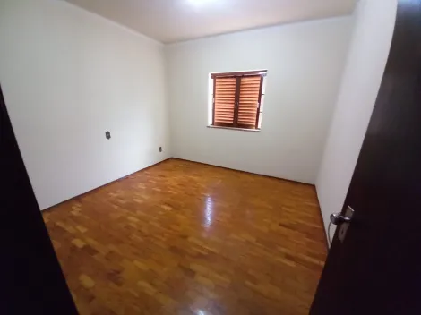 Alugar Casa / Padrão em Ribeirão Preto R$ 2.800,00 - Foto 12