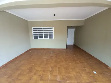 Alugar Casa / Padrão em Ribeirão Preto R$ 1.400,00 - Foto 3