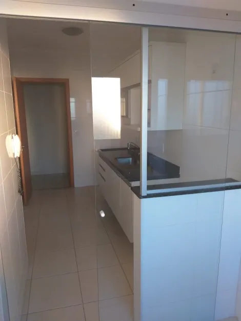 Alugar Apartamento / Padrão em Ribeirão Preto R$ 2.500,00 - Foto 7