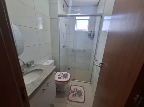 Alugar Apartamento / Padrão em Ribeirão Preto R$ 1.800,00 - Foto 3