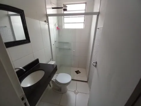 Alugar Apartamento / Padrão em Ribeirão Preto R$ 950,00 - Foto 2