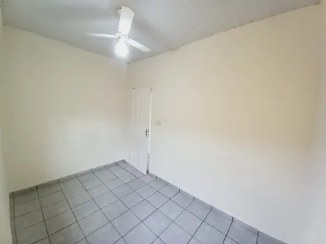 Alugar Casa / Padrão em Ribeirão Preto R$ 900,00 - Foto 5