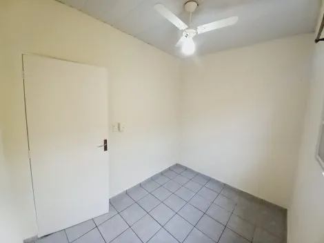 Alugar Casa / Padrão em Ribeirão Preto R$ 900,00 - Foto 6