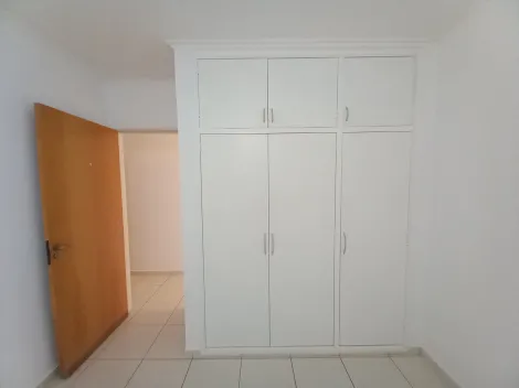 Alugar Apartamento / Padrão em Ribeirão Preto R$ 1.500,00 - Foto 8