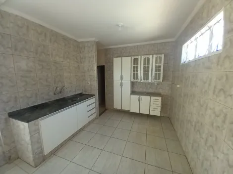 Alugar Casa / Padrão em Ribeirão Preto R$ 1.600,00 - Foto 13