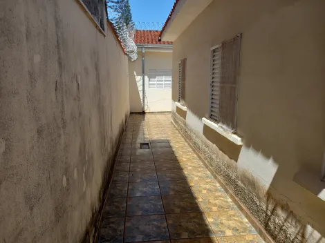 Alugar Casa / Padrão em Ribeirão Preto R$ 1.600,00 - Foto 15