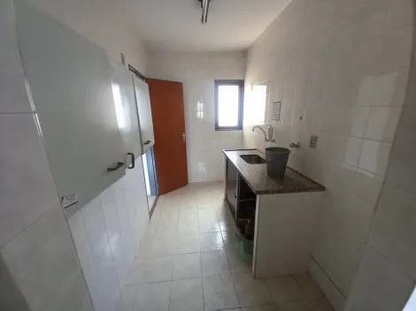 Alugar Apartamento / Padrão em Ribeirão Preto R$ 900,00 - Foto 4