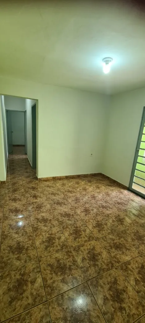 Alugar Casa / Padrão em Ribeirão Preto R$ 850,00 - Foto 12