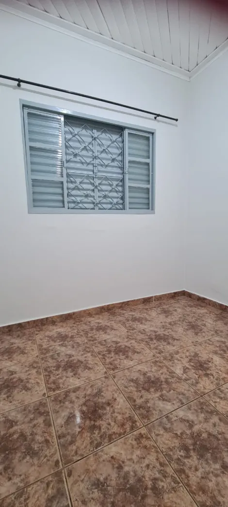 Alugar Casa / Padrão em Ribeirão Preto R$ 850,00 - Foto 13