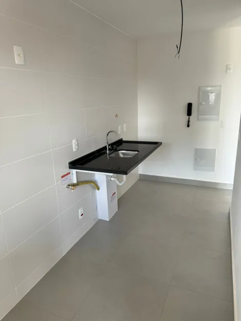 Alugar Apartamento / Padrão em Ribeirão Preto R$ 3.600,00 - Foto 3