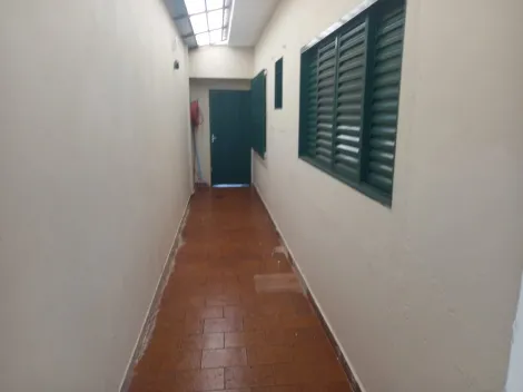 Alugar Casa / Padrão em Ribeirão Preto R$ 1.800,00 - Foto 12