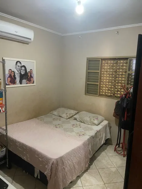 Alugar Casa / Padrão em Ribeirão Preto R$ 1.100,00 - Foto 12
