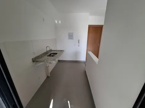 Alugar Apartamento / Padrão em Ribeirão Preto R$ 1.900,00 - Foto 3