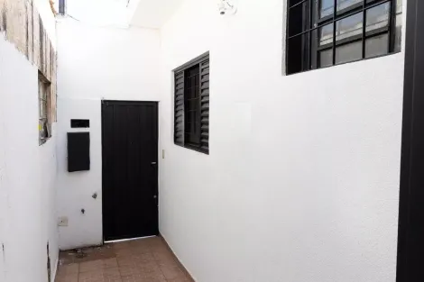 Alugar Casa / Padrão em Ribeirão Preto R$ 650,00 - Foto 13