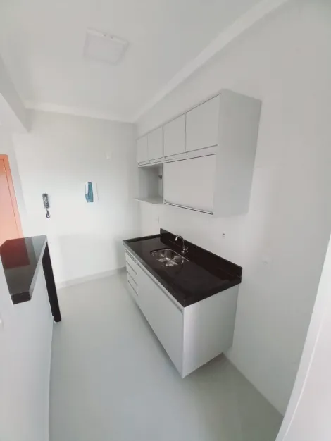 Alugar Apartamento / Padrão em Ribeirão Preto R$ 1.800,00 - Foto 15