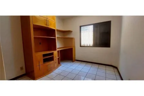 Alugar Apartamentos / Padrão em Ribeirão Preto R$ 1.300,00 - Foto 4