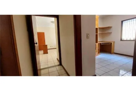 Alugar Apartamentos / Padrão em Ribeirão Preto R$ 1.300,00 - Foto 3