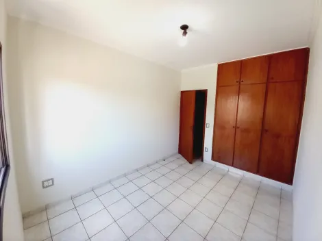 Alugar Apartamento / Padrão em Ribeirão Preto R$ 1.500,00 - Foto 2