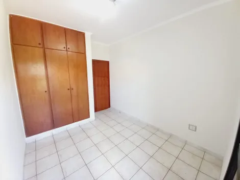 Alugar Apartamento / Padrão em Ribeirão Preto R$ 1.500,00 - Foto 5