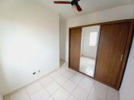 Alugar Apartamento / Padrão em Ribeirão Preto R$ 900,00 - Foto 3