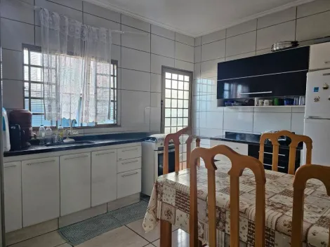 Casa / Padrão em Ribeirão Preto , Comprar por R$200.000,00