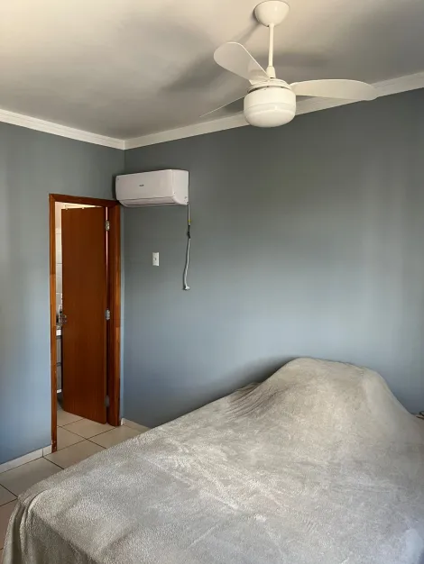 Apartamento / Padrão em Ribeirão Preto , Comprar por R$210.000,00
