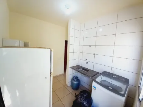 Casa / Padrão em Ribeirão Preto Alugar por R$1.000,00