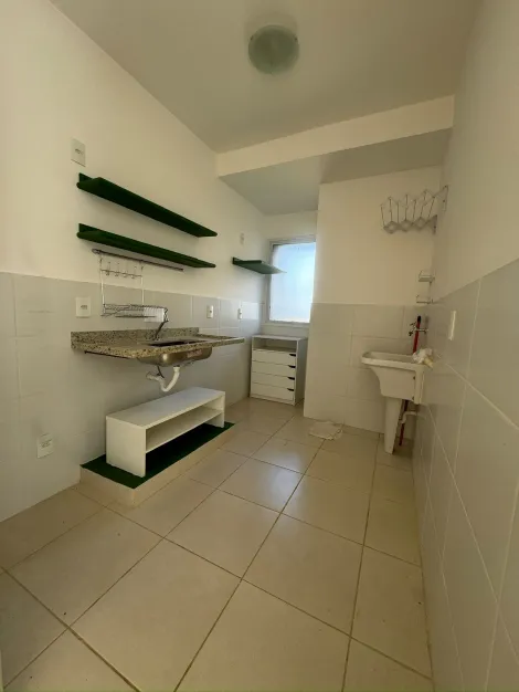 Alugar Apartamento / Padrão em Ribeirão Preto R$ 1.200,00 - Foto 3