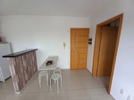 Alugar Apartamento / Padrão em Ribeirão Preto R$ 1.600,00 - Foto 5