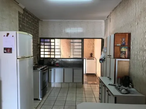 Comprar Casas / Padrão em Ribeirão Preto R$ 880.000,00 - Foto 4